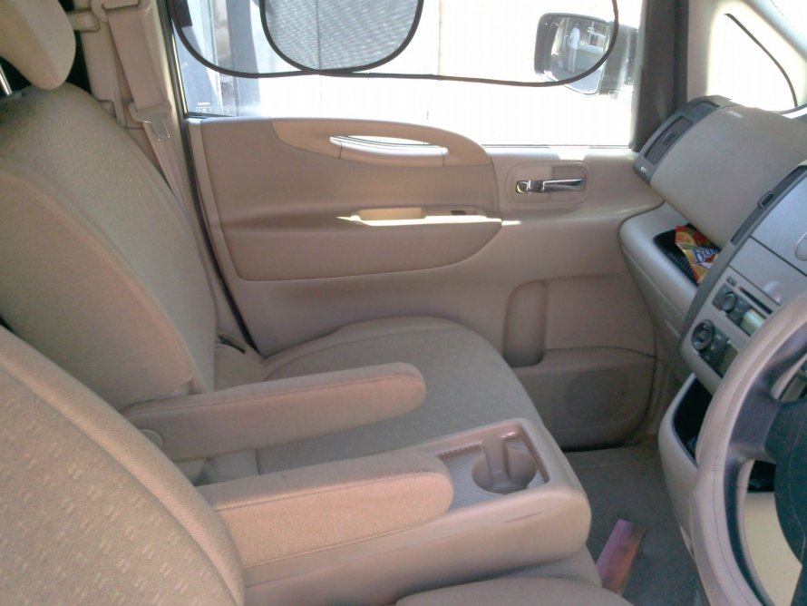 Nissan Serena 2007 салон