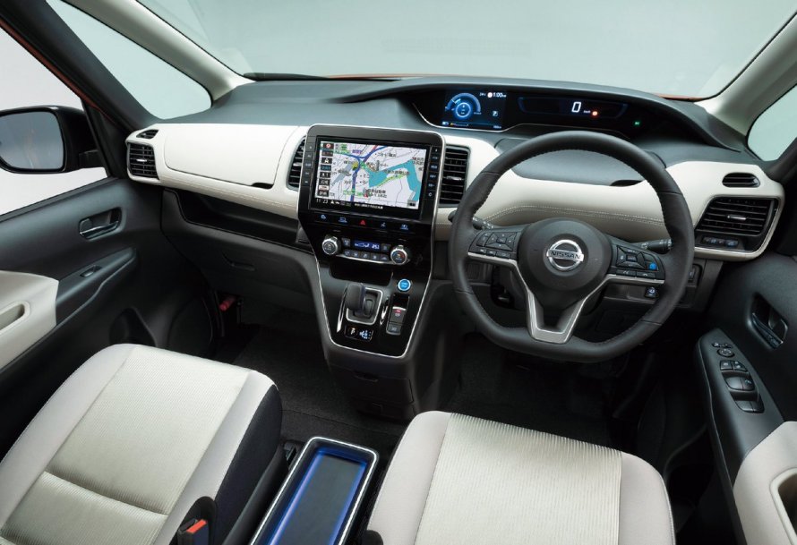 Nissan Serena e-Power 2018 салон