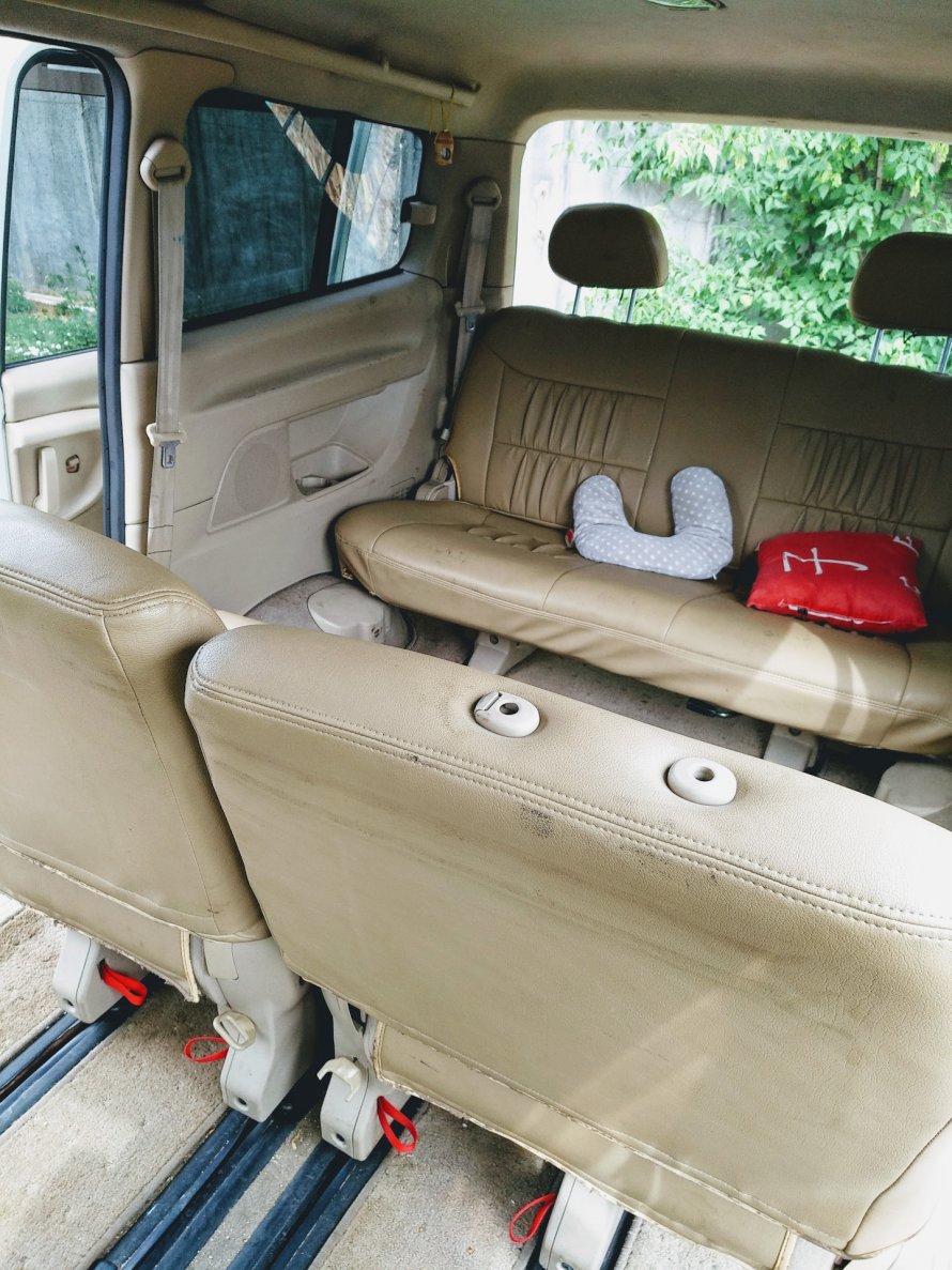 Nissan Serena 23 салон