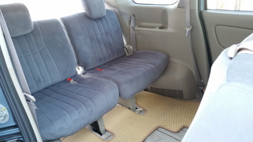 Сиденье Nissan Serena с23