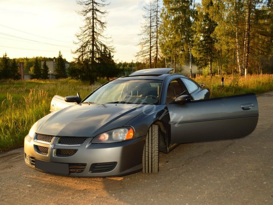 Dodge Stratus 2