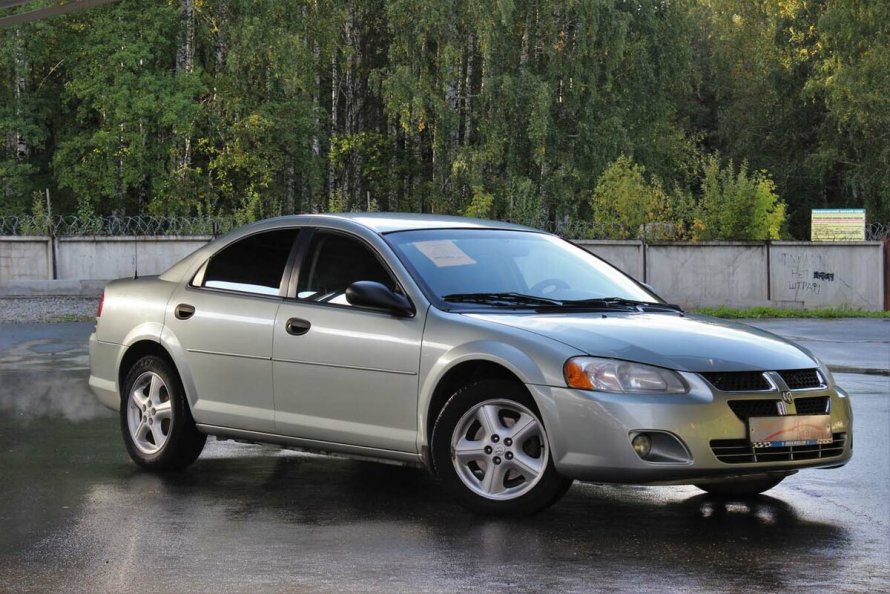 Dodge Stratus 2