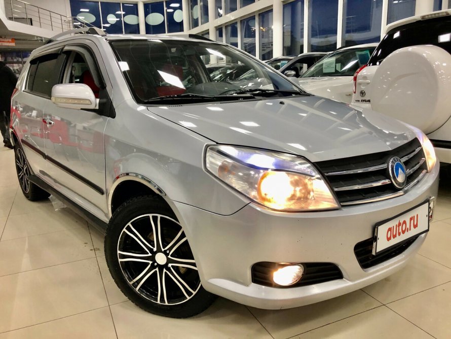 Geely MK Cross серебро