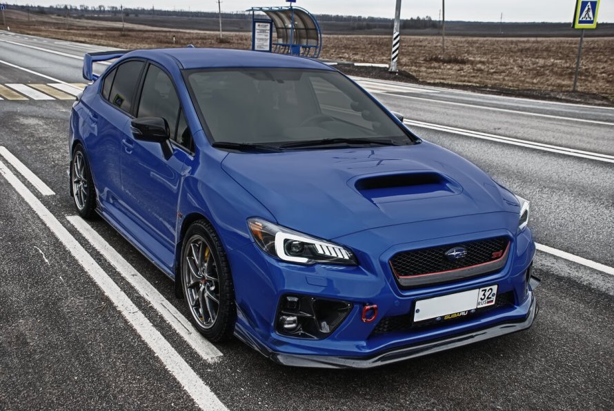 Субару WRX STI 2017