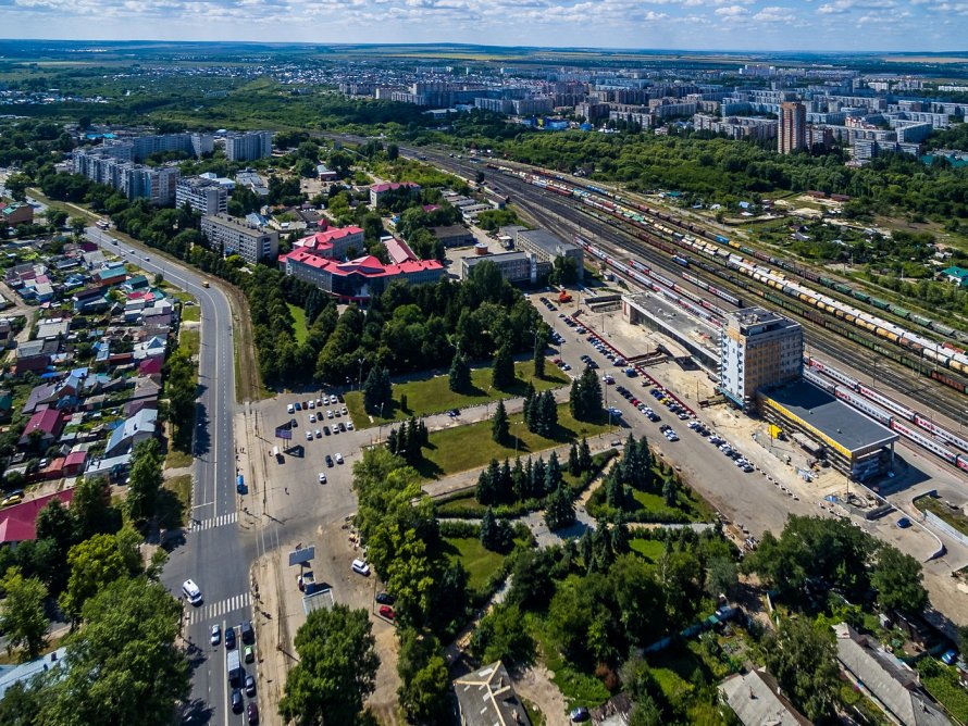 Памятник Дмитрию Павловичу Рябушинскому в городе Железнодорожный