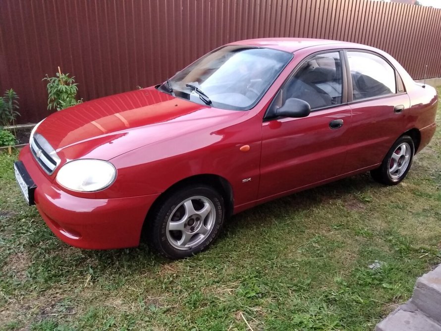 Chevrolet lanos 2008 красный