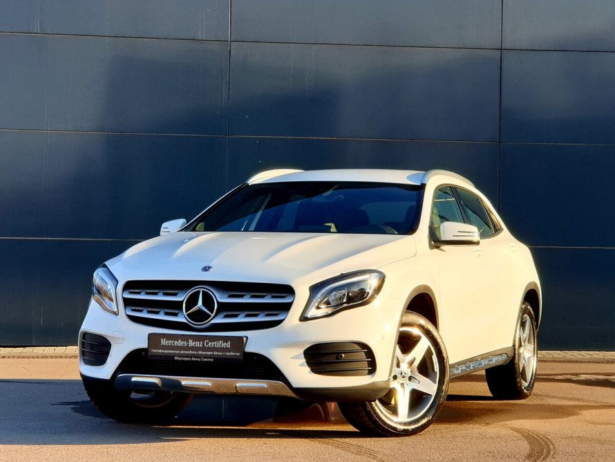 Mercedes Benz GLA внедорожник
