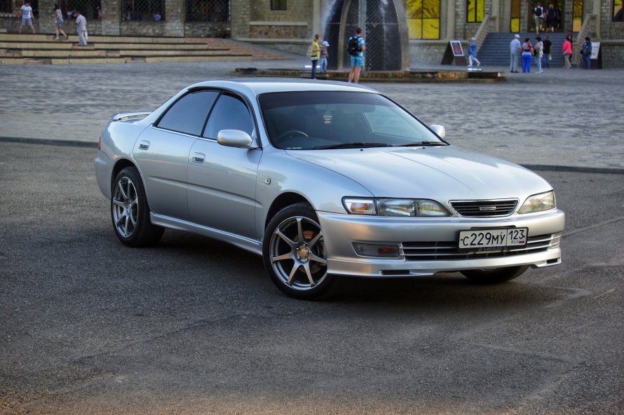 Toyota Carina ed 202