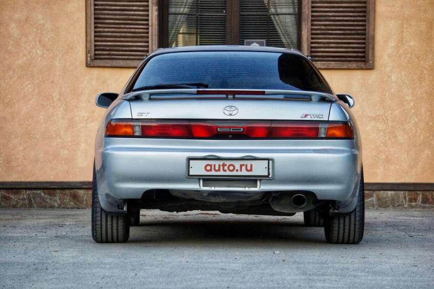Toyota Carina ed 202