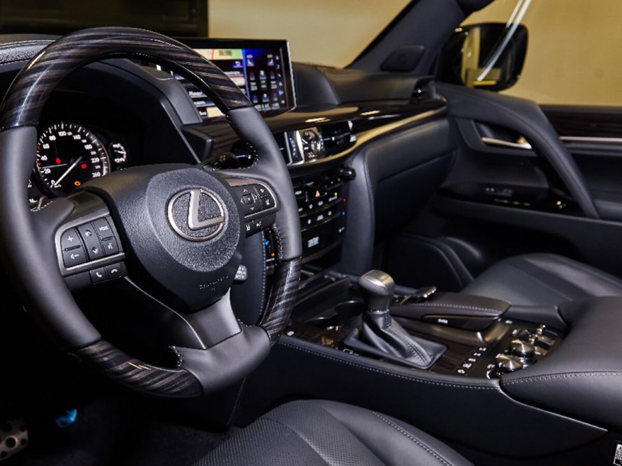 Lexus LX 570 салон