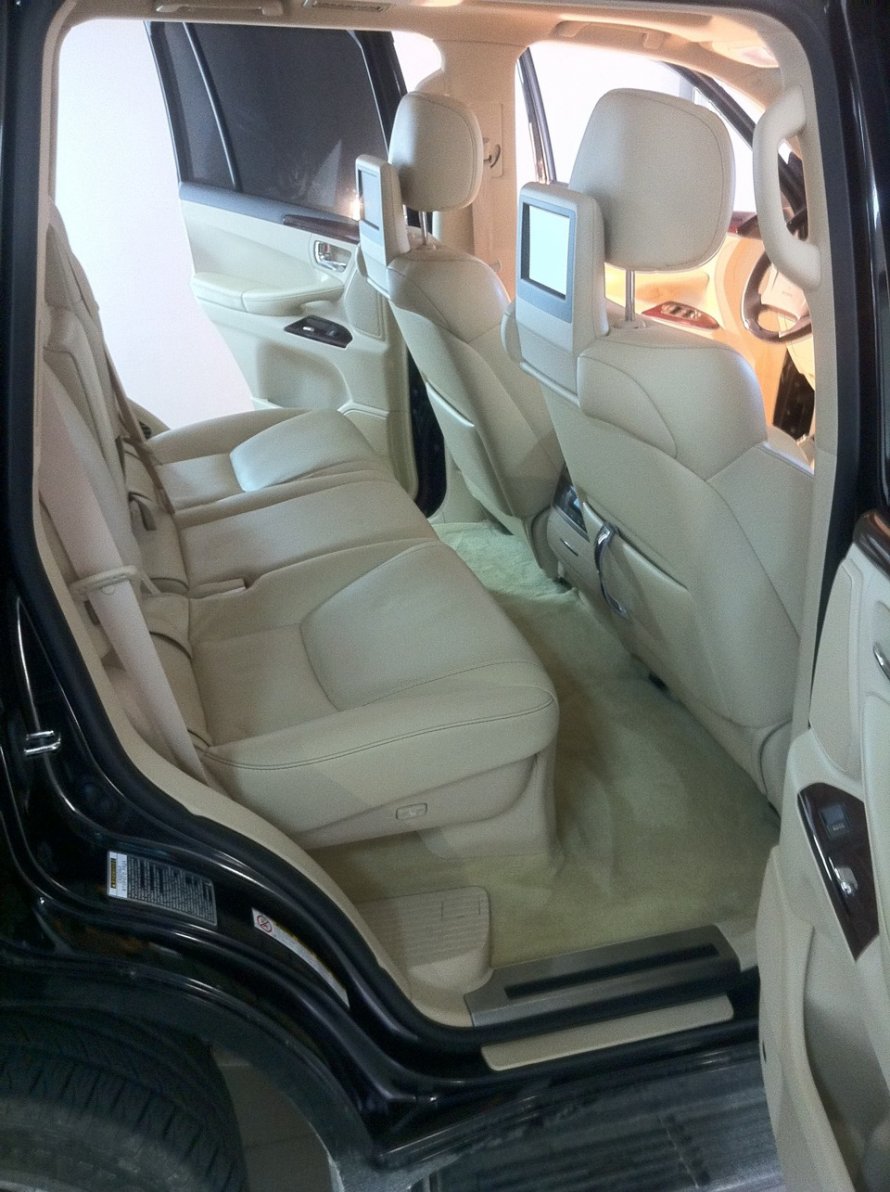 Lexus LX 570 салон