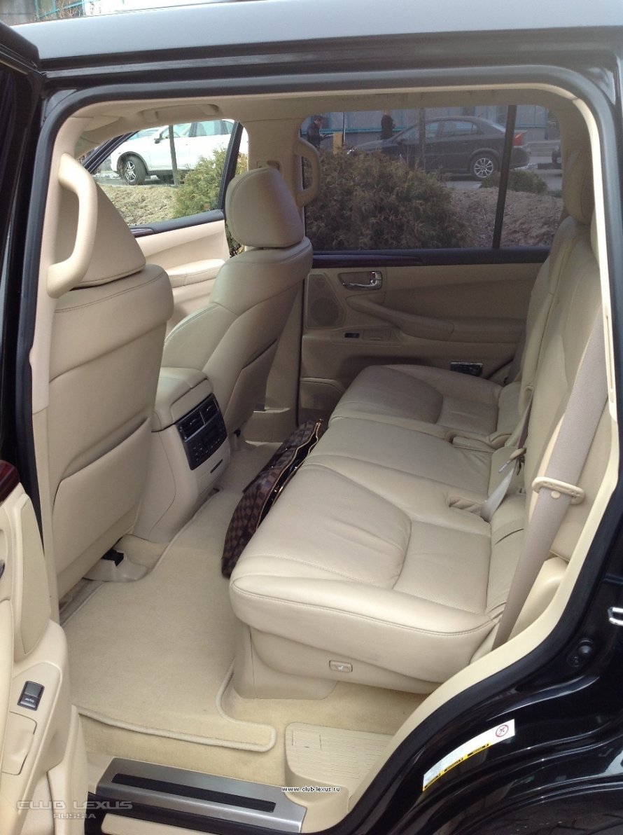Lexus LX 570 2008 салон