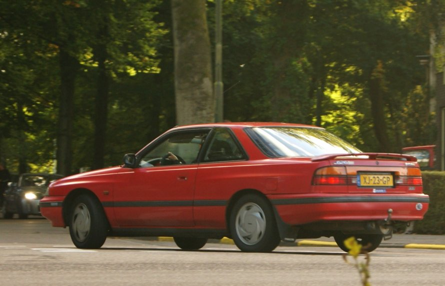 Mazda 626 GD Coupe