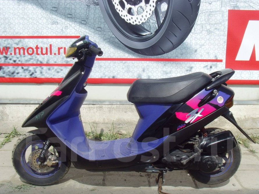 Скутер Honda Dio ZX 28