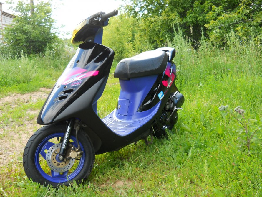Скутер Honda Dio ZX 28