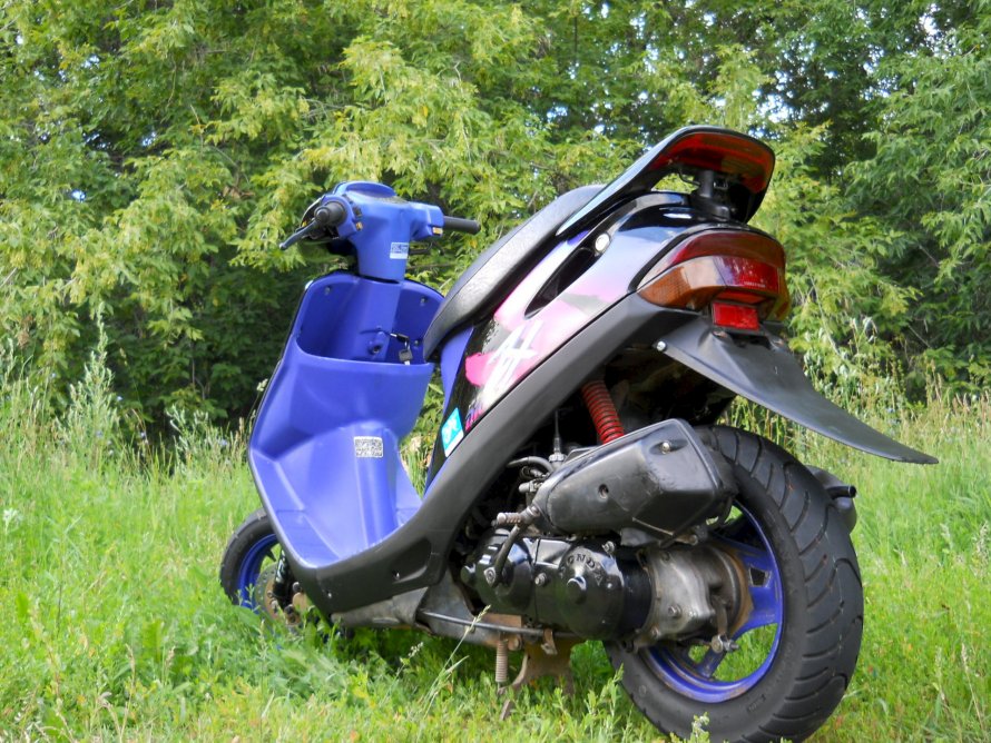 Скутер Honda Dio ZX 28