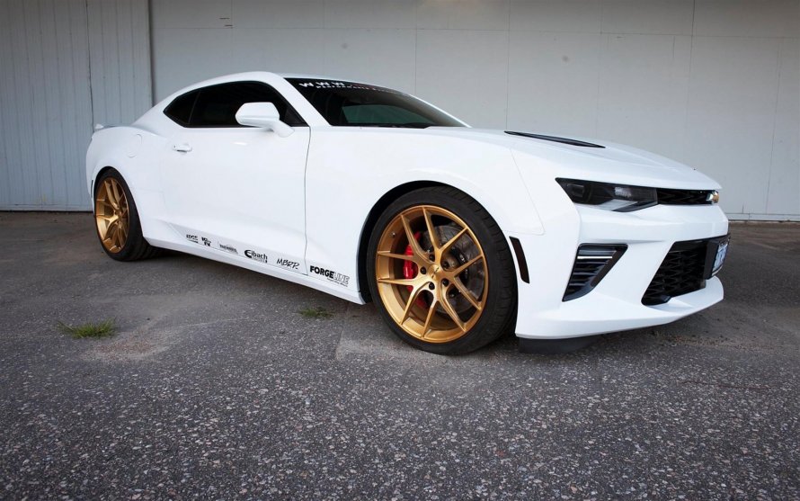 Chevrolet Camaro Tuning White
