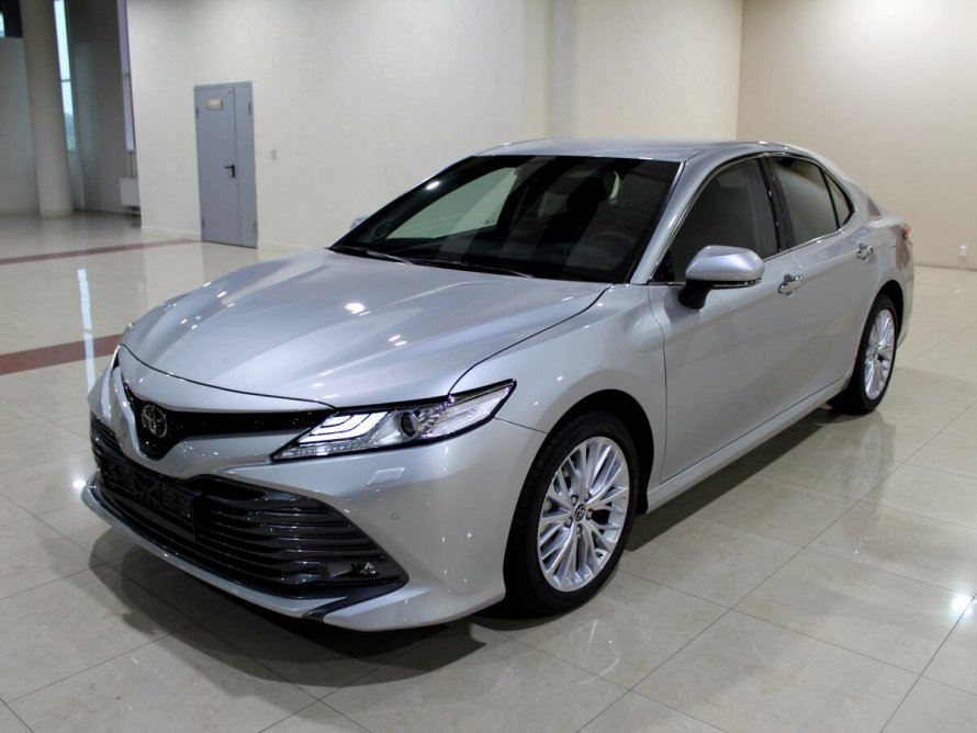 Toyota Camry VIII (xv70) новый седан