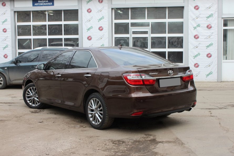 Toyota Camry Brown 2017 с пробегом
