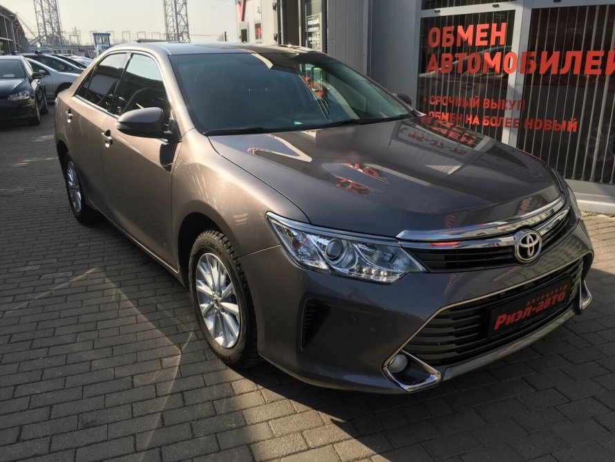 Toyota Camry 2015 Grey