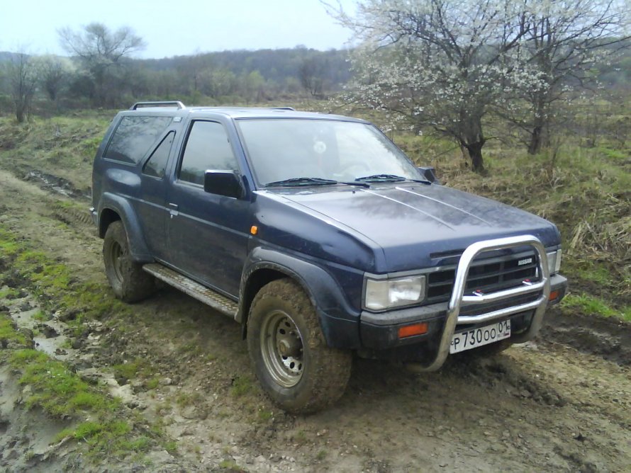 Nissan Terrano 1989