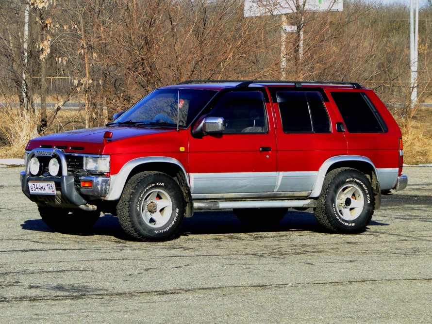 Nissan Terrano 1985