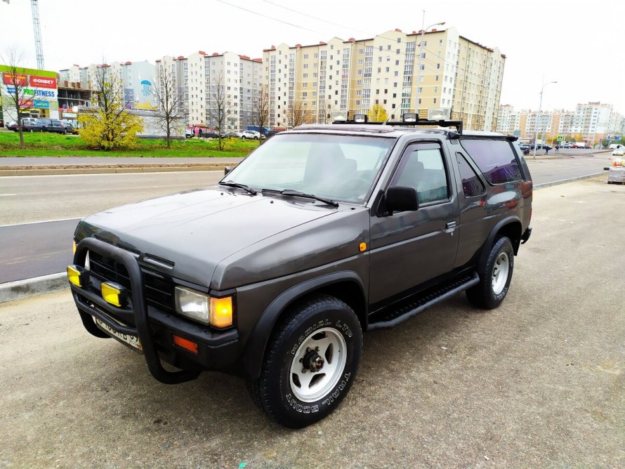 Nissan Terrano 1988