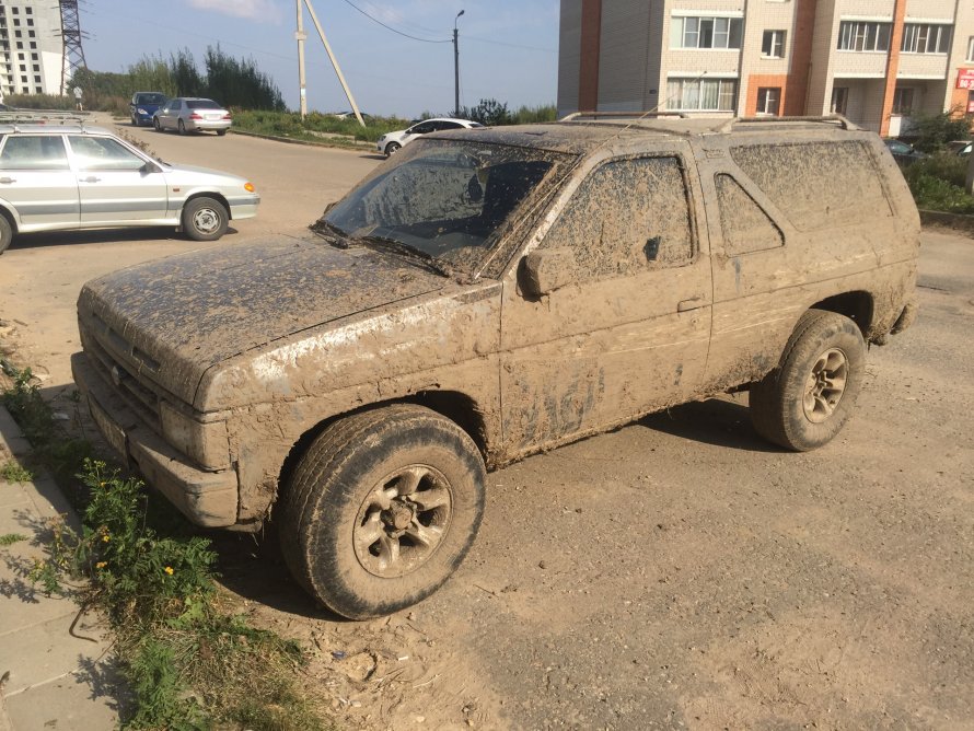 Ниссан Террано старый