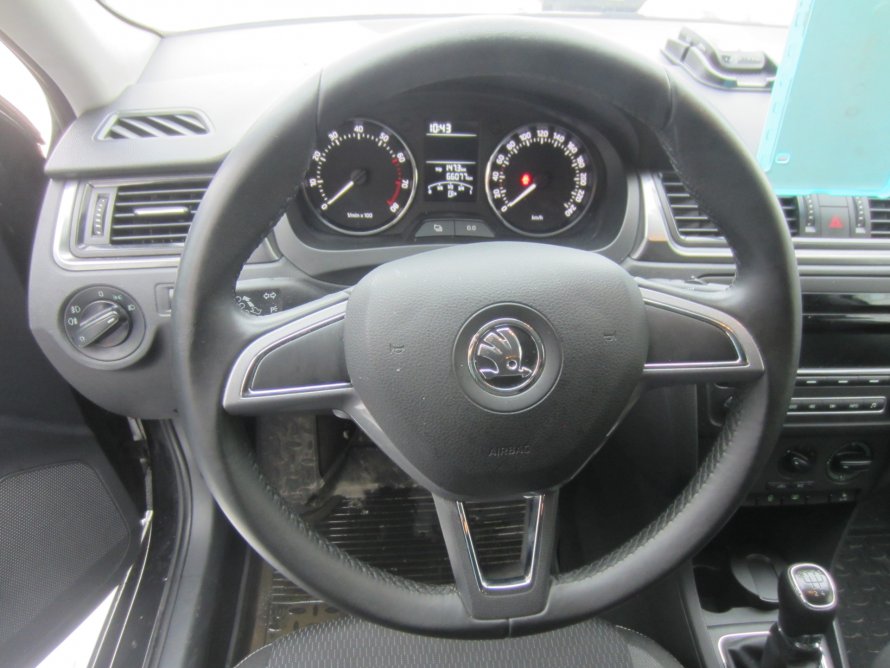 Skoda Rapid 2g руль