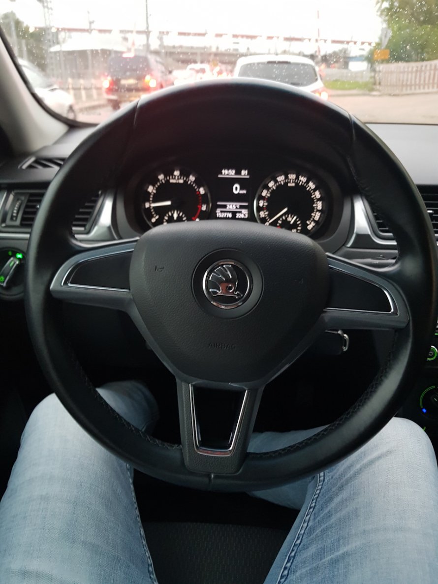Skoda Rapid руль