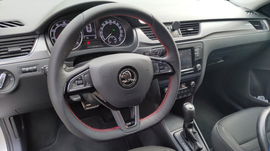 Škoda Rapid 2020 руль