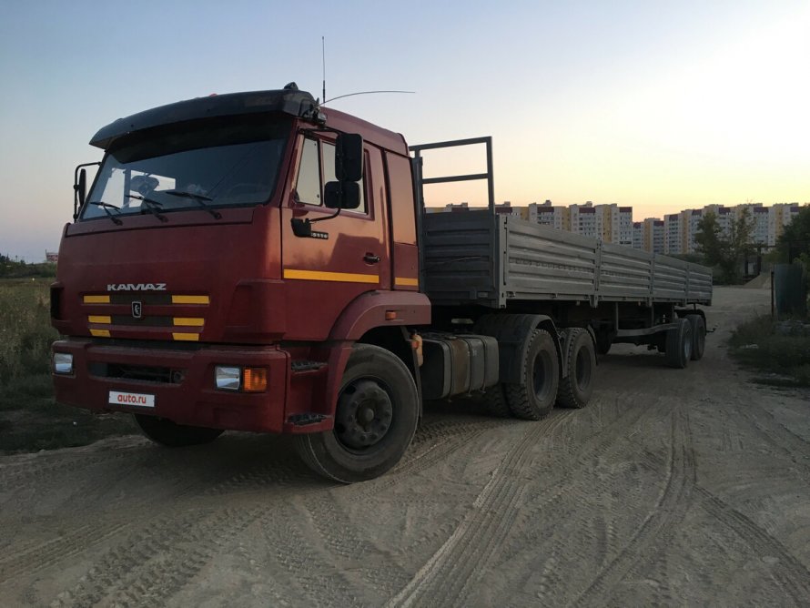 КАМАЗ тягач 65116 зерновоз