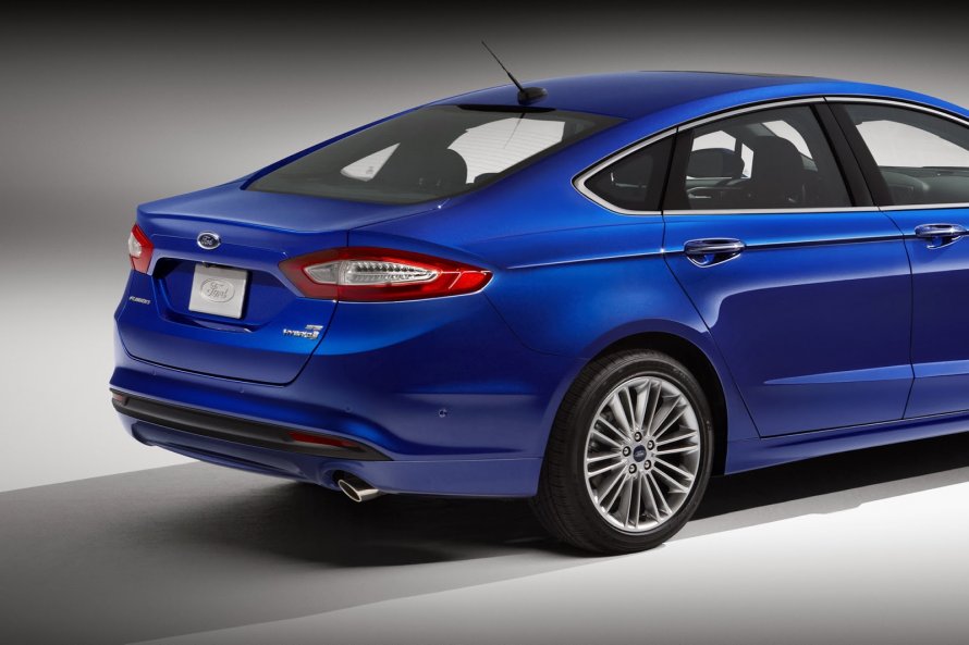 Ford Fusion Hybrid 2014