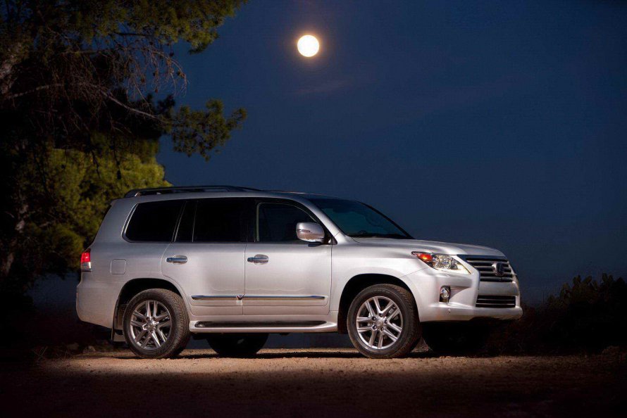 Lexus RX 570