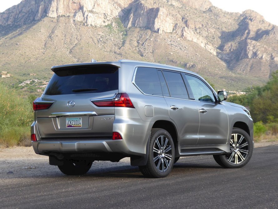 Lexus LX 570 2022