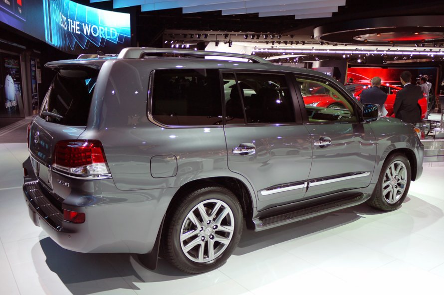 Lexus LX 570 2013