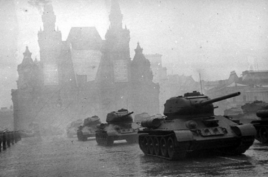 Парад Победы 1945 техника
