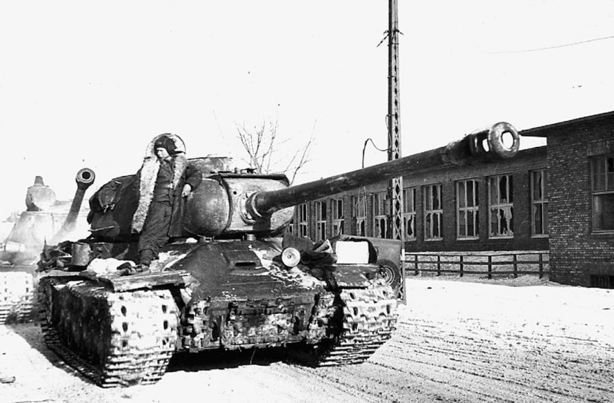 Танк ИС 2 1945 год