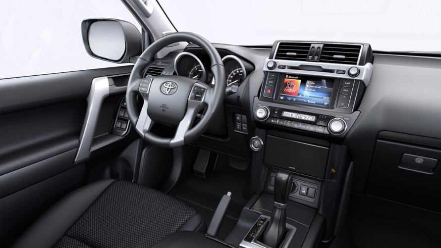 Toyota Land Cruiser Prado салон