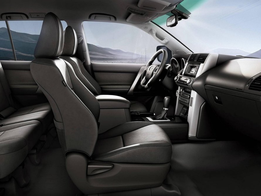 Toyota Land Cruiser Prado 2010 Interior