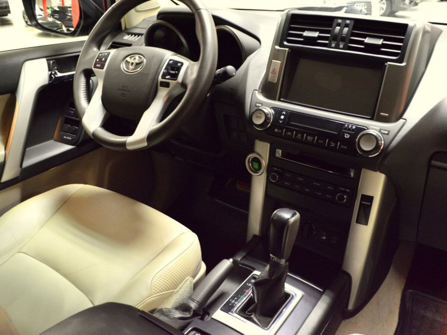 Toyota Land Cruiser Prado 2018 багажник