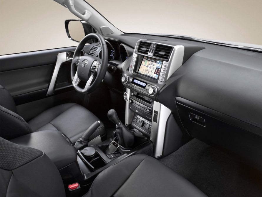 Toyota Land Cruiser Prado 2021 стандарт