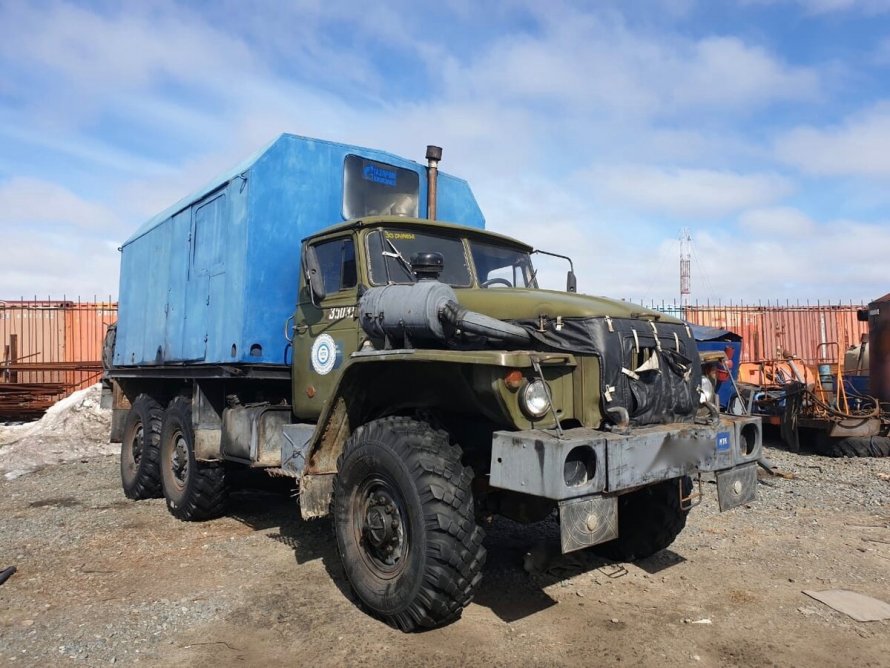 Урал 4320 зеленый