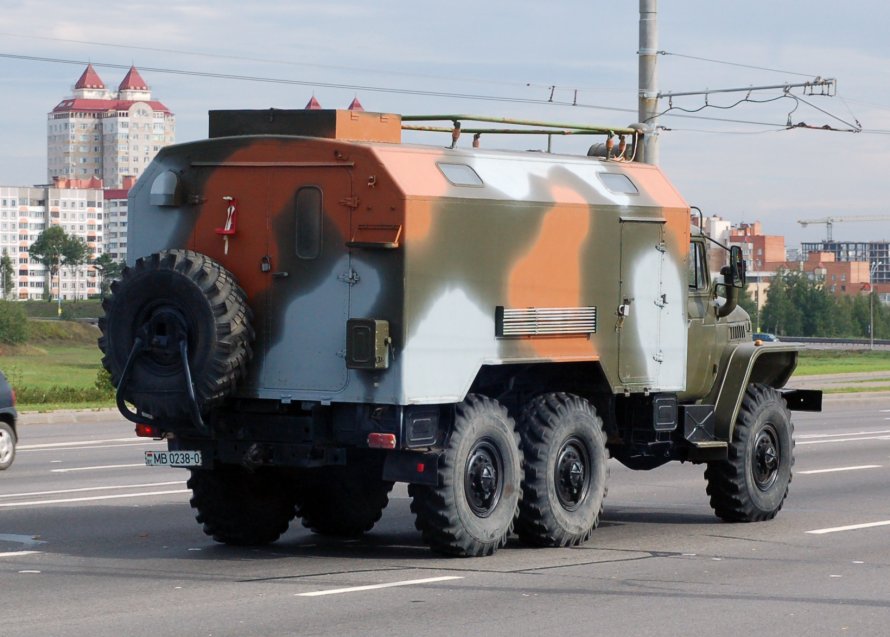 Армейский «Урал-4320» кунг