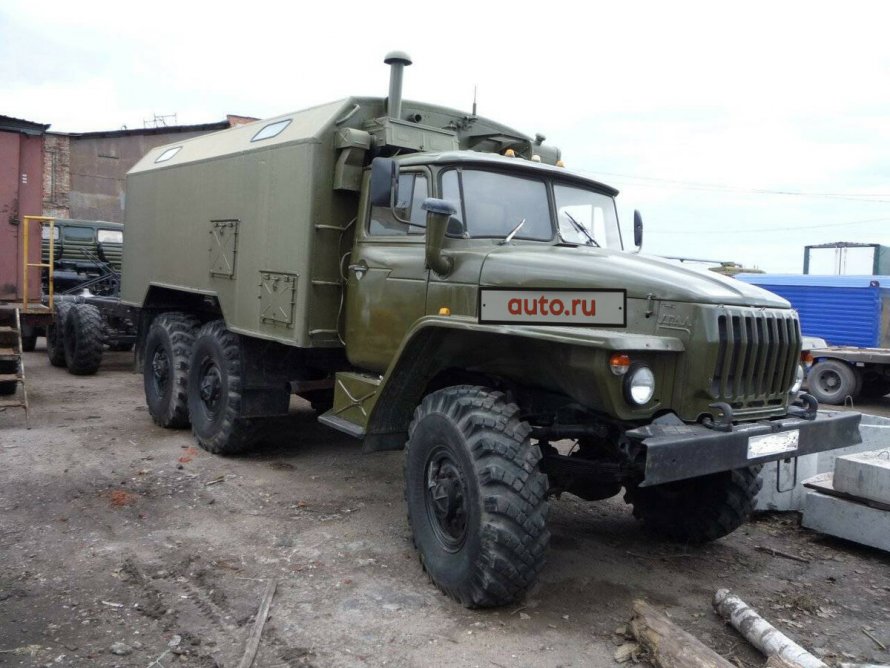 Урал 4320 зеленый