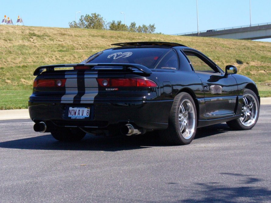 Машина dodge Stealth