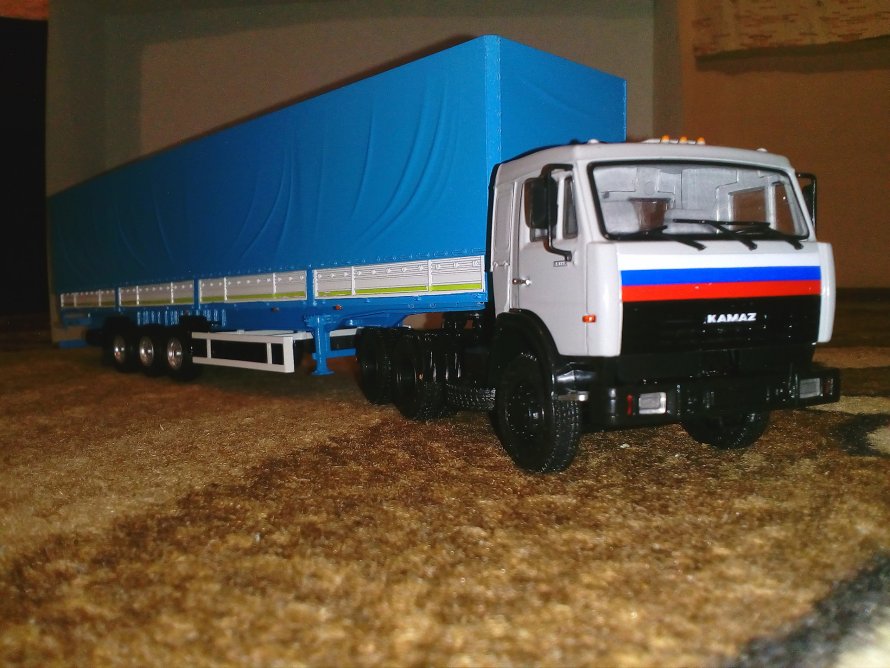 Полуприцеп МАЗ 9758