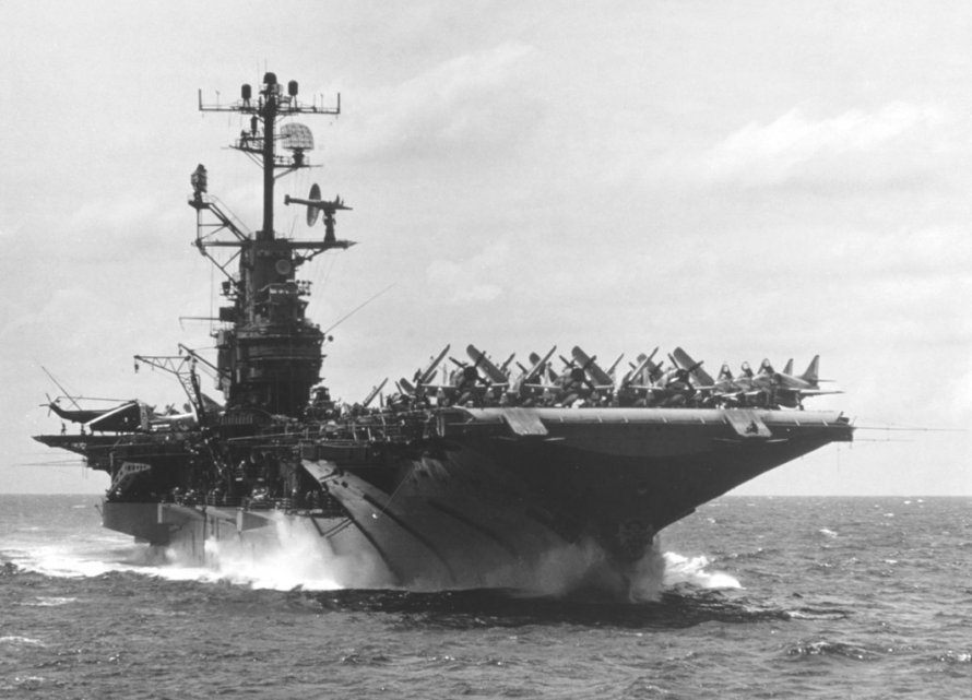 USS Intrepid CV-11 vjltkm