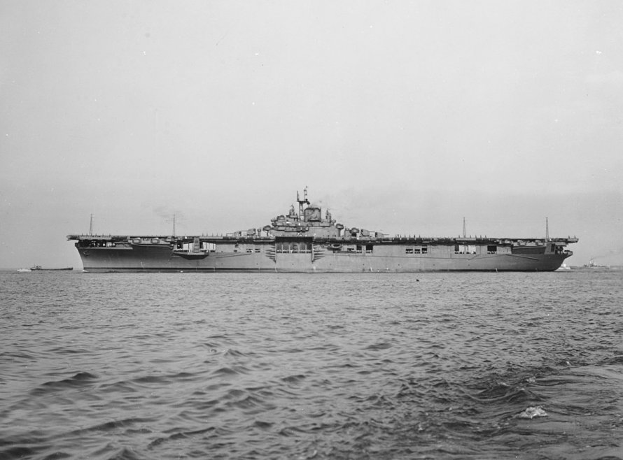 Intrepid авианосец