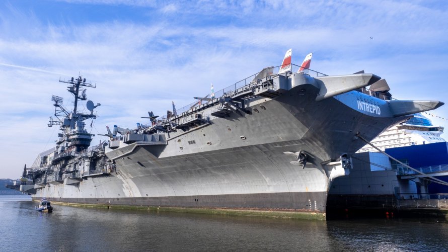 Противолодочный авианосец Intrepid